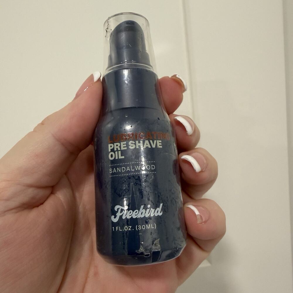 FREEBIRD Lubricating Pre Shave Oil (Sandalwood), 1 fl oz